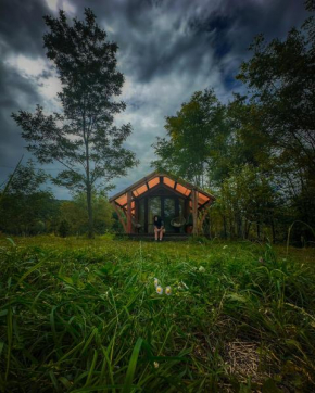 Jvarisa Glamping